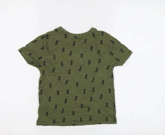 Primark Girls Green   Basic T-Shirt Size 4-5 Years  - Pineapple Print