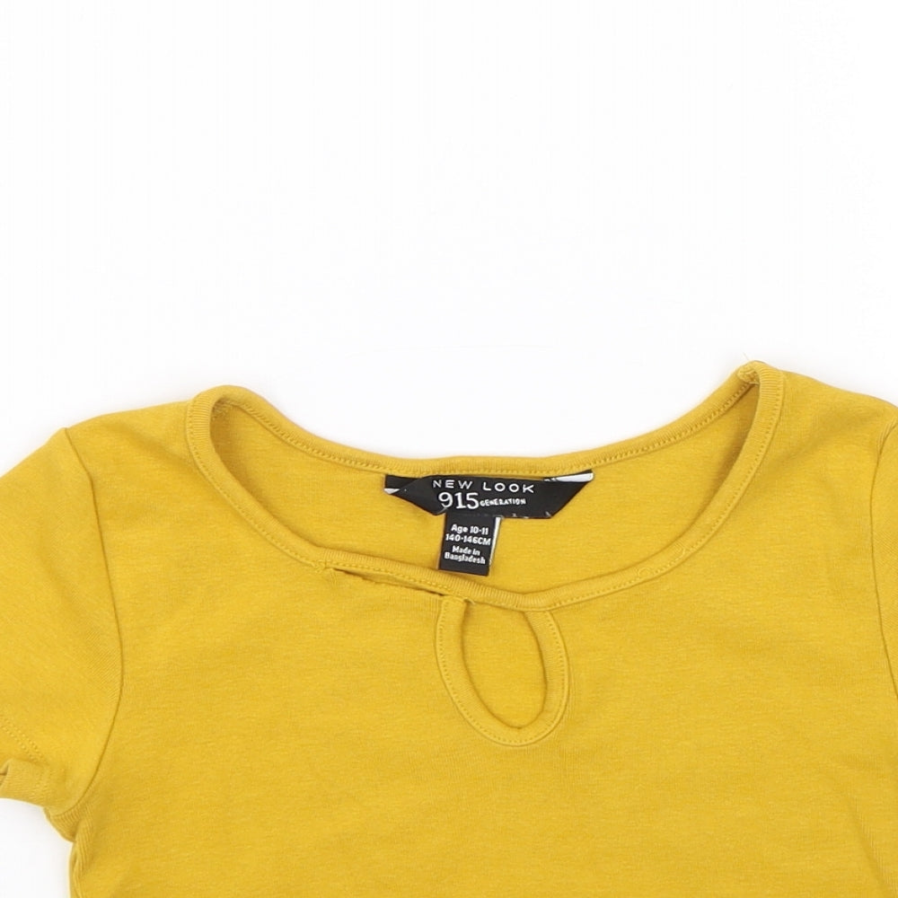 New Look Girls Yellow   Cropped T-Shirt Size 10-11 Years