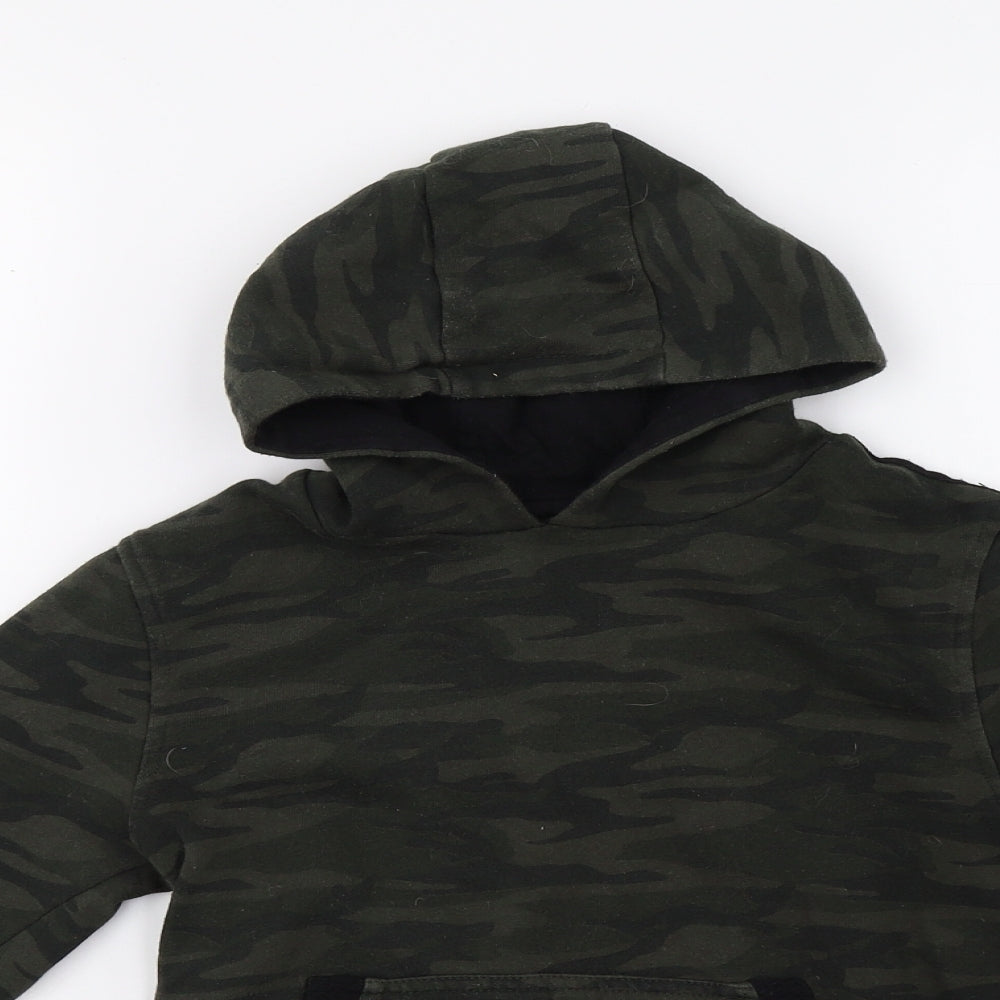 Primark Boys Green Camouflage  Pullover Hoodie Size 8-9 Years
