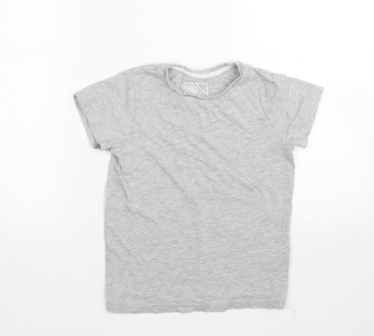 Matalan Boys Grey   Basic T-Shirt Size 7 Years
