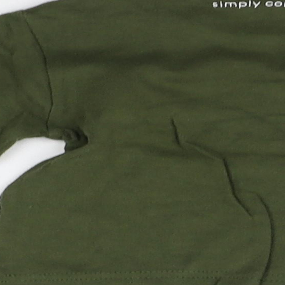 SIMPLY COLOURS Baby Green   Basic T-Shirt Size 9-12 Months
