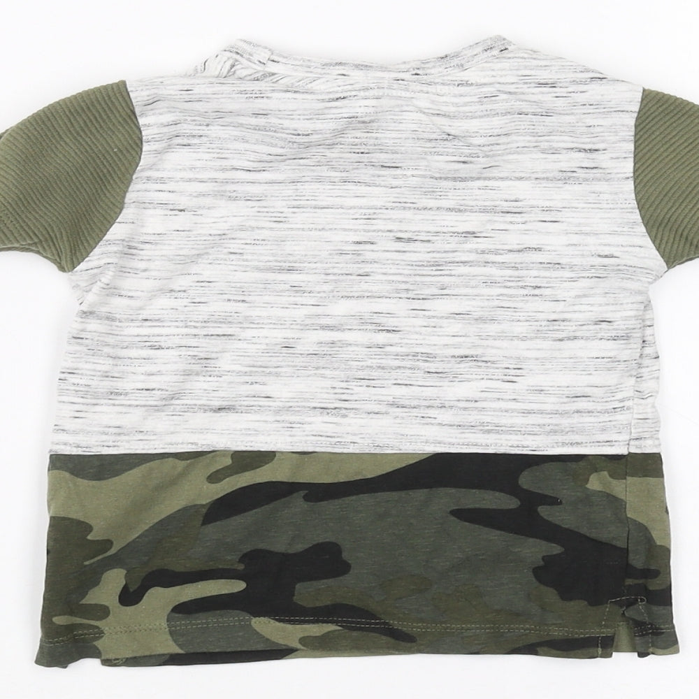 Primark Baby Green Camouflage  Basic T-Shirt Size 12-18 Months