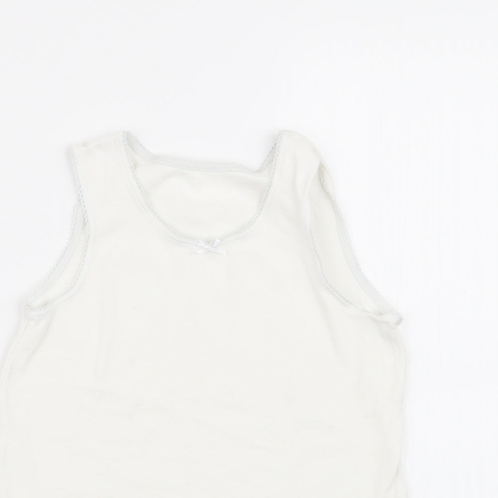 M&S Girls White   Basic Tank Size 7-8 Years