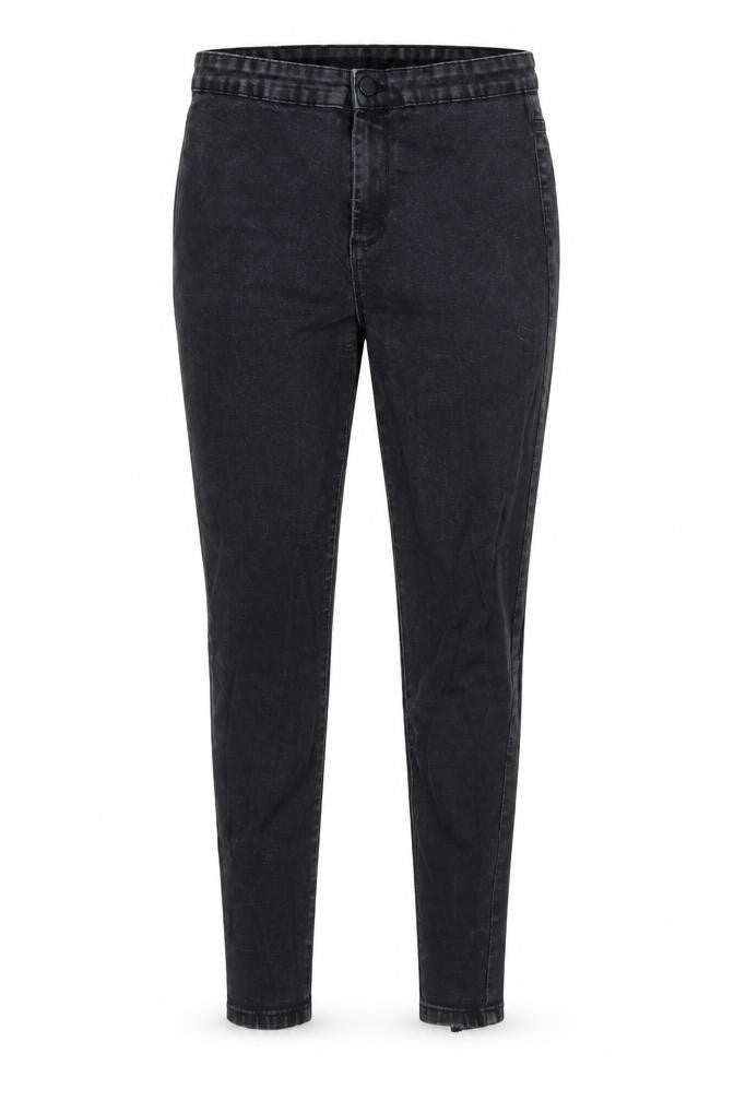 Front view of Denim & Co. women’s black denim skinny jeans, size UK 14, 28-inch leg
