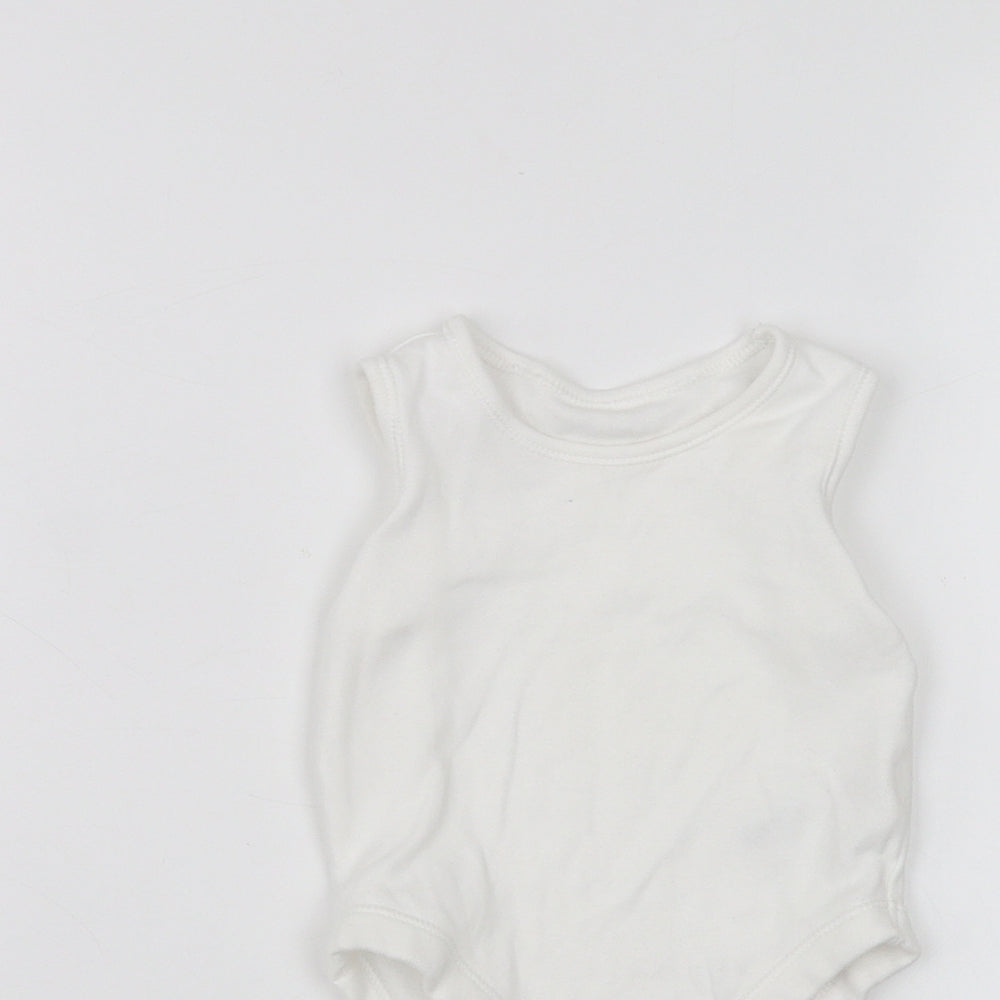 Nutmeg Baby White   Babygrow One-Piece Size 3-6 Months
