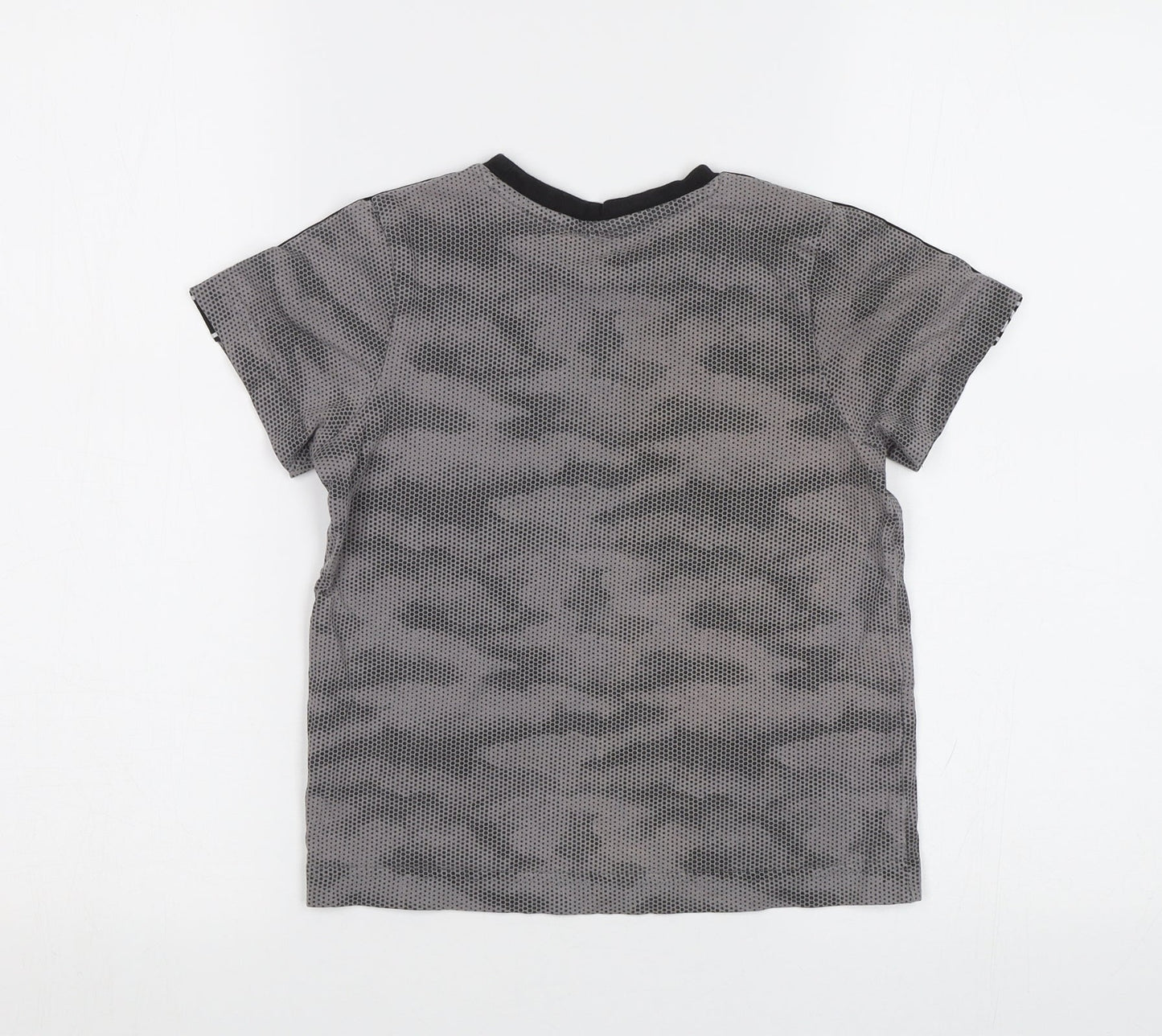 Matalan Boys Grey Camouflage  Basic T-Shirt Size 7 Years