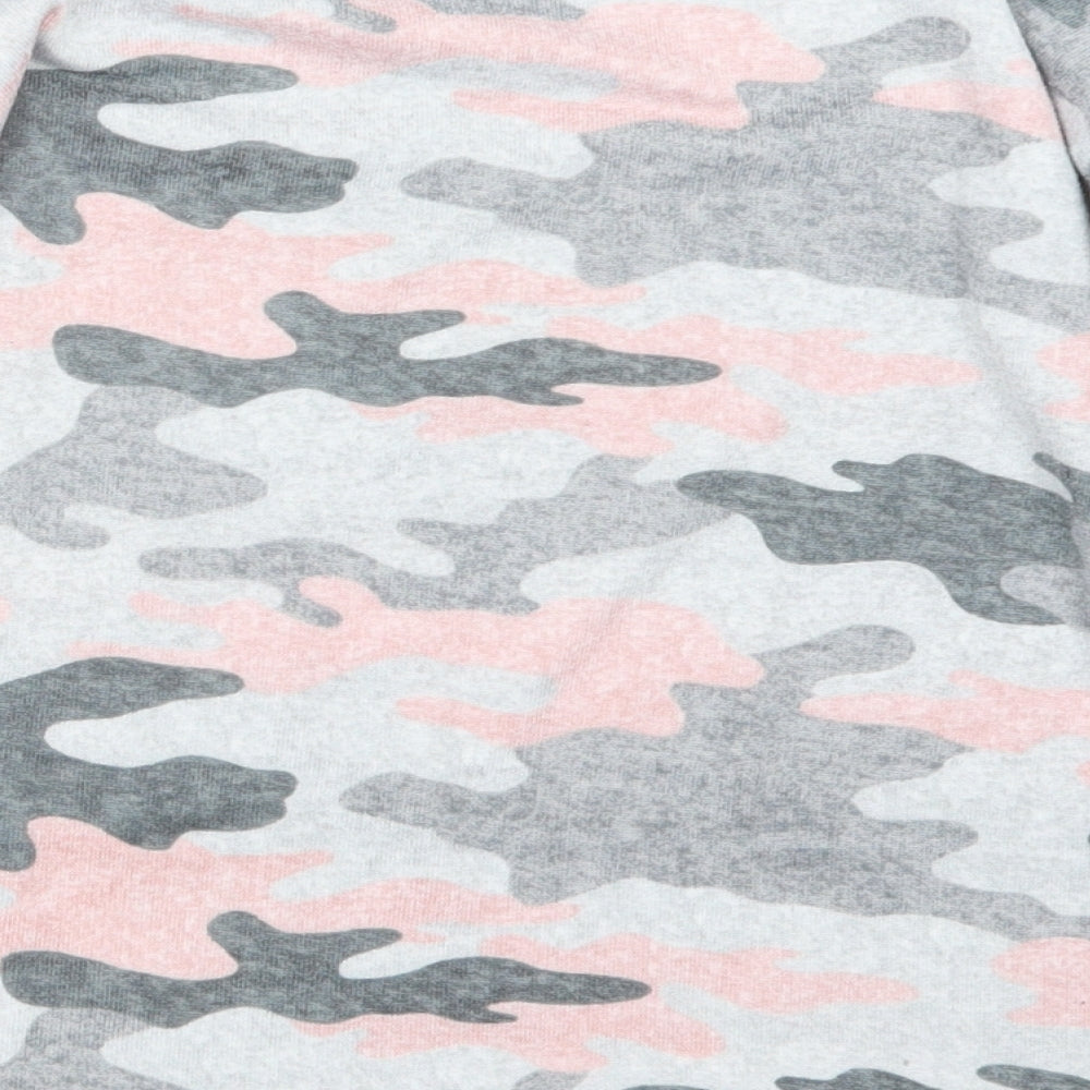 Matalan Girls Grey Camouflage  Pullover Jumper Size 9 Years