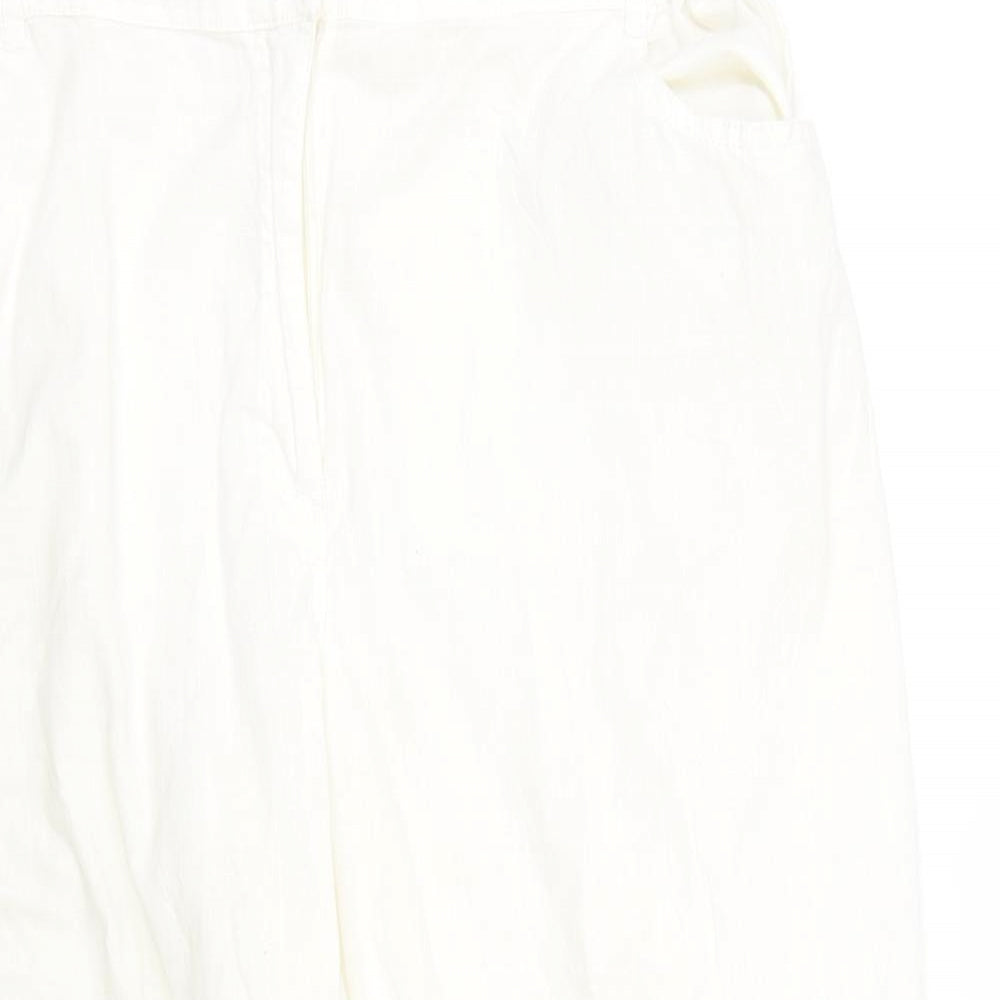 Furcom Womens White   Cropped Trousers Size 12 L21 in
