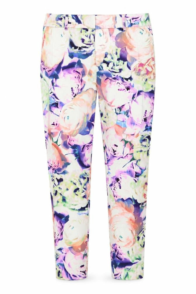 Front view of Papaya women’s ivory capri trousers, size UK 8, 26-inch leg