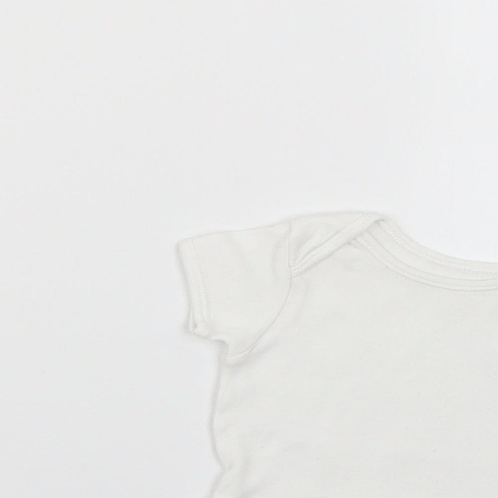 George Baby White   Babygrow One-Piece Size 0-3 Months