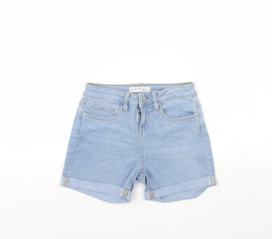 Front view of Denim & Co. women’s blue denim cut-off shorts, size UK 6