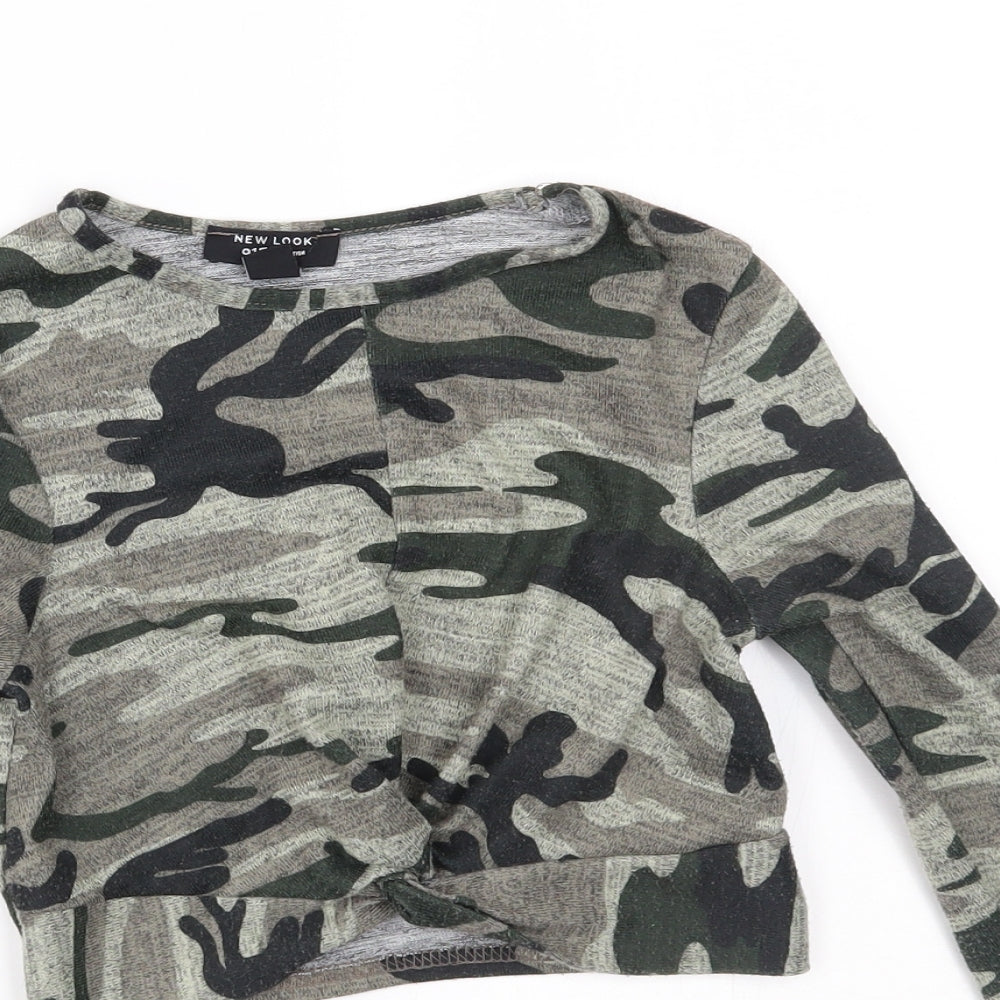 New Look Girls Green Camouflage  Basic T-Shirt Size 9 Years