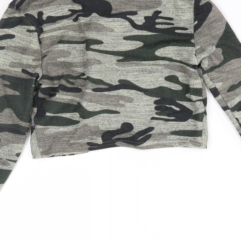 New Look Girls Green Camouflage  Basic T-Shirt Size 9 Years