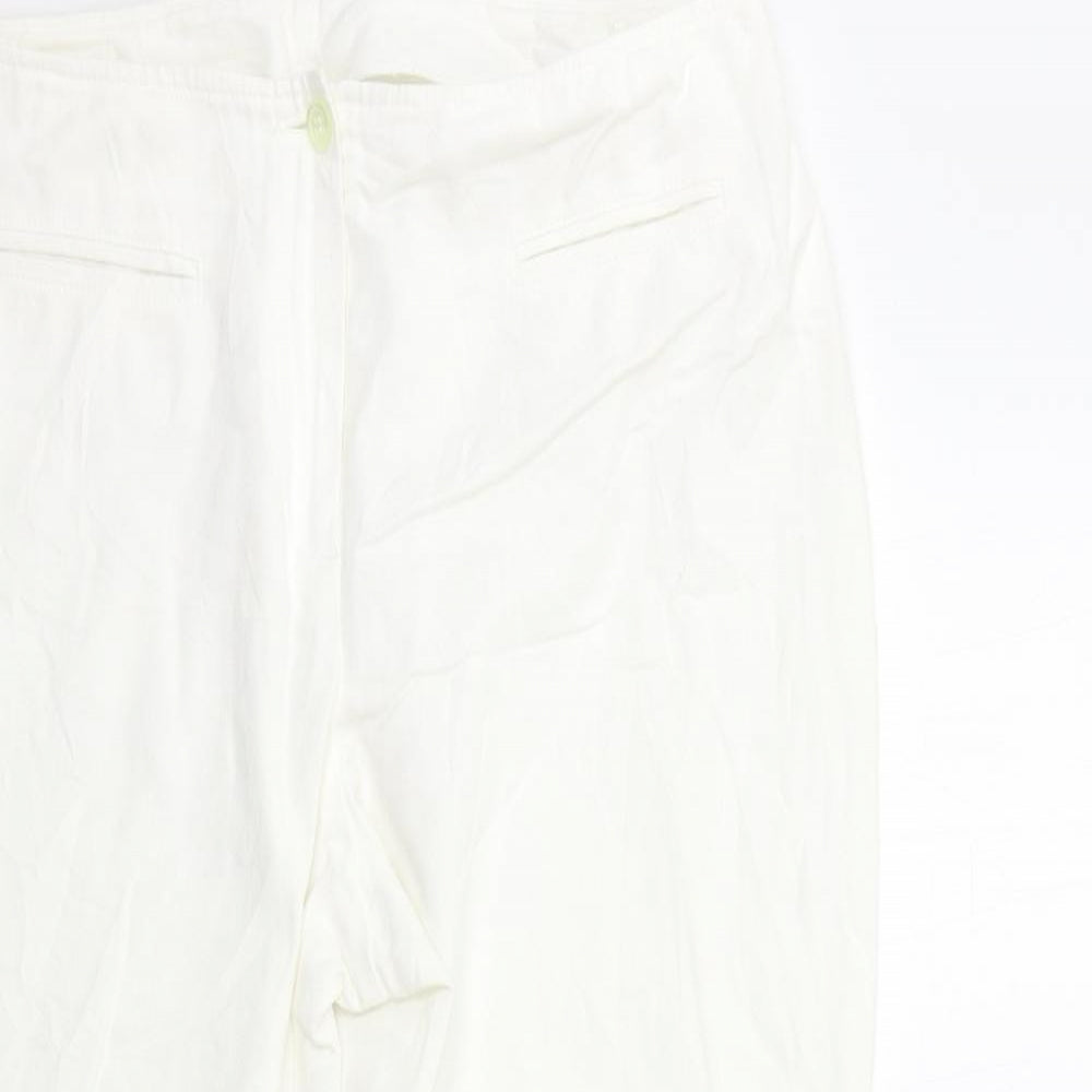 Preworn Womens White   Trousers  Size 32 in L26 in
