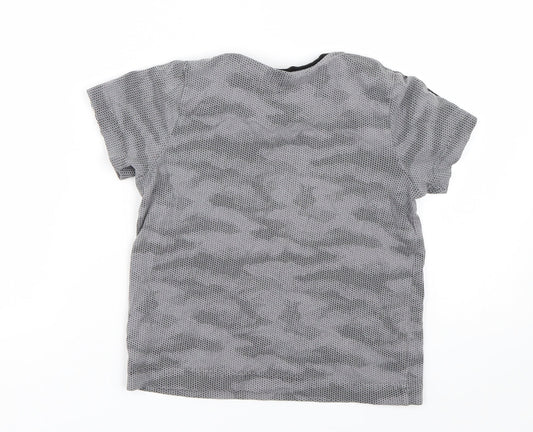 Matalan Boys Grey Camouflage  Basic T-Shirt Size 7 Years
