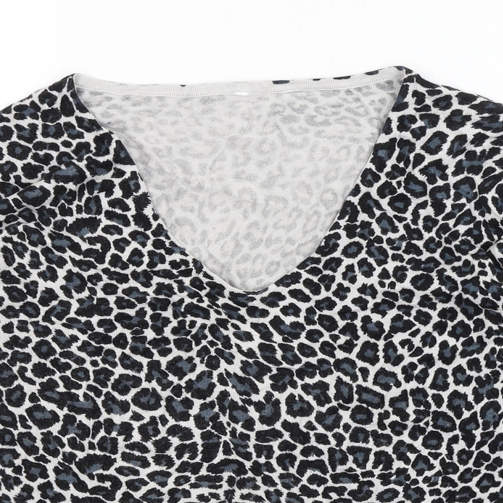 Preworn Womens White Animal Print  Pullover Jumper Size M