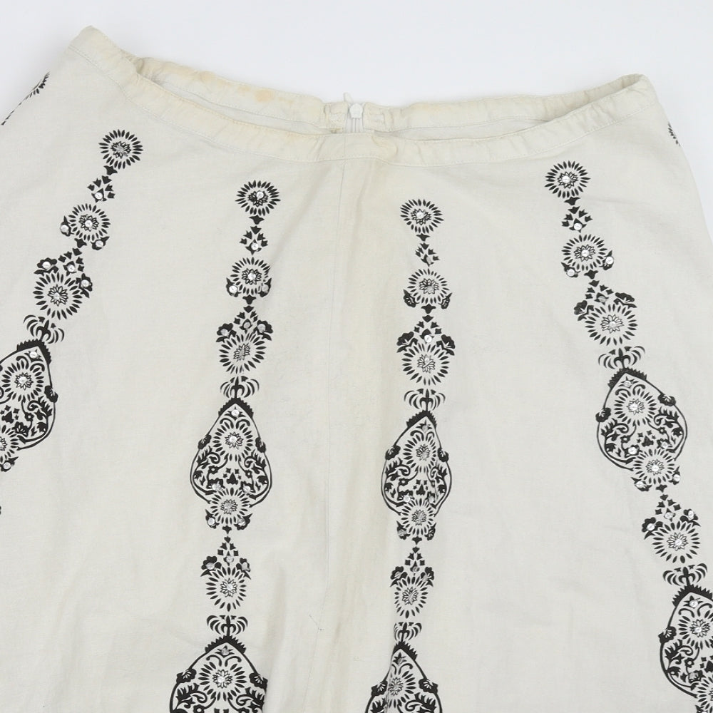 Preworn Womens White   Flare Skirt Size 32 in