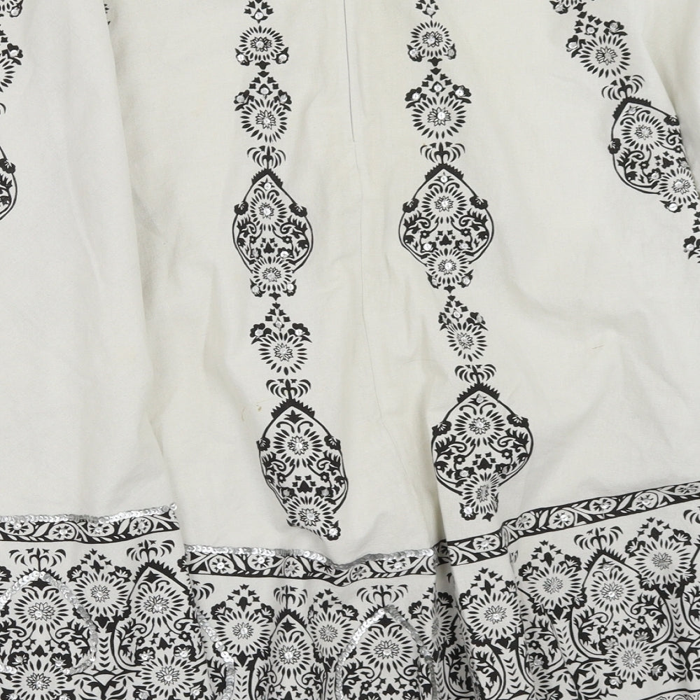 Preworn Womens White   Flare Skirt Size 32 in
