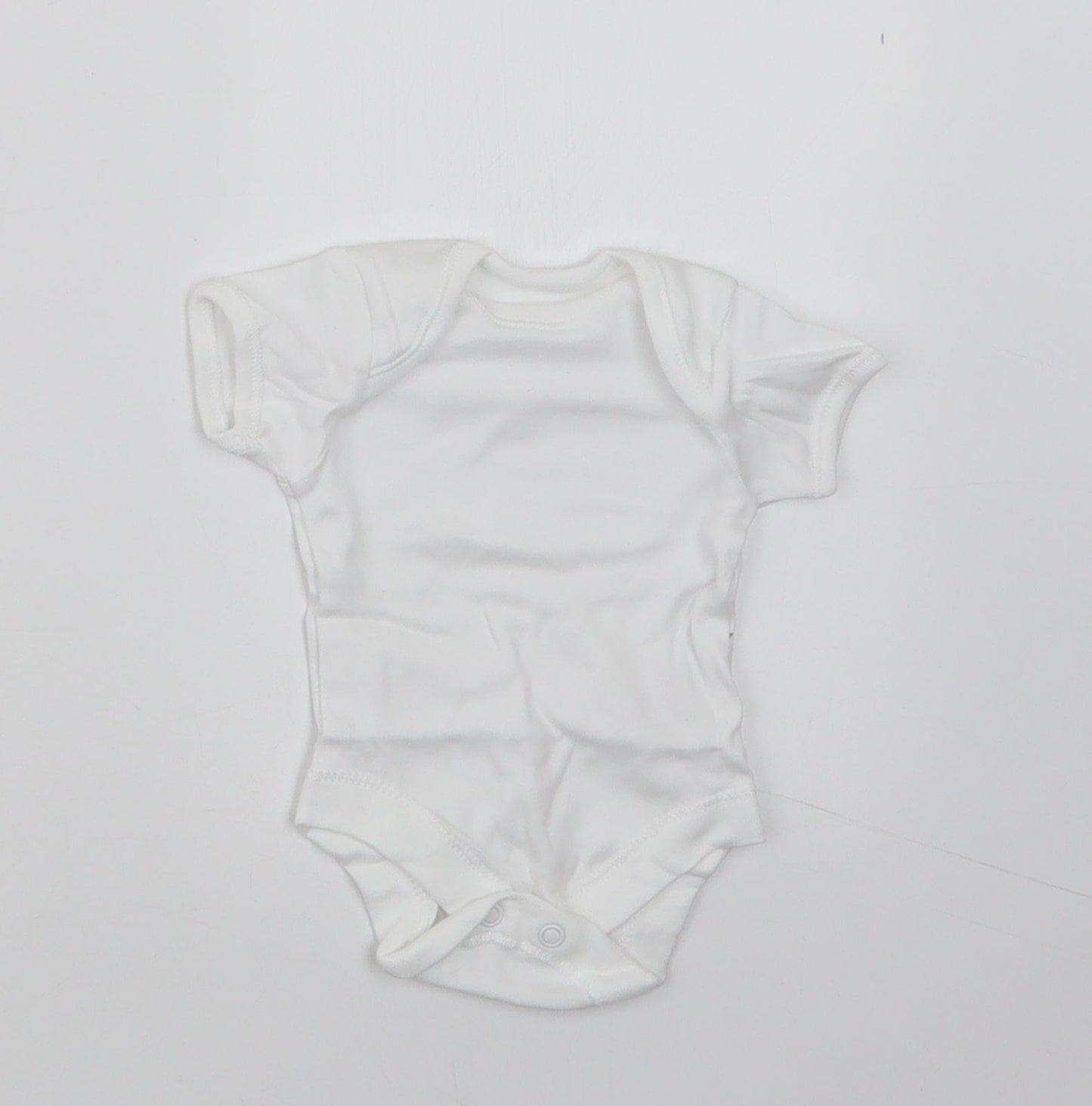 George Baby White   Babygrow One-Piece Size Newborn