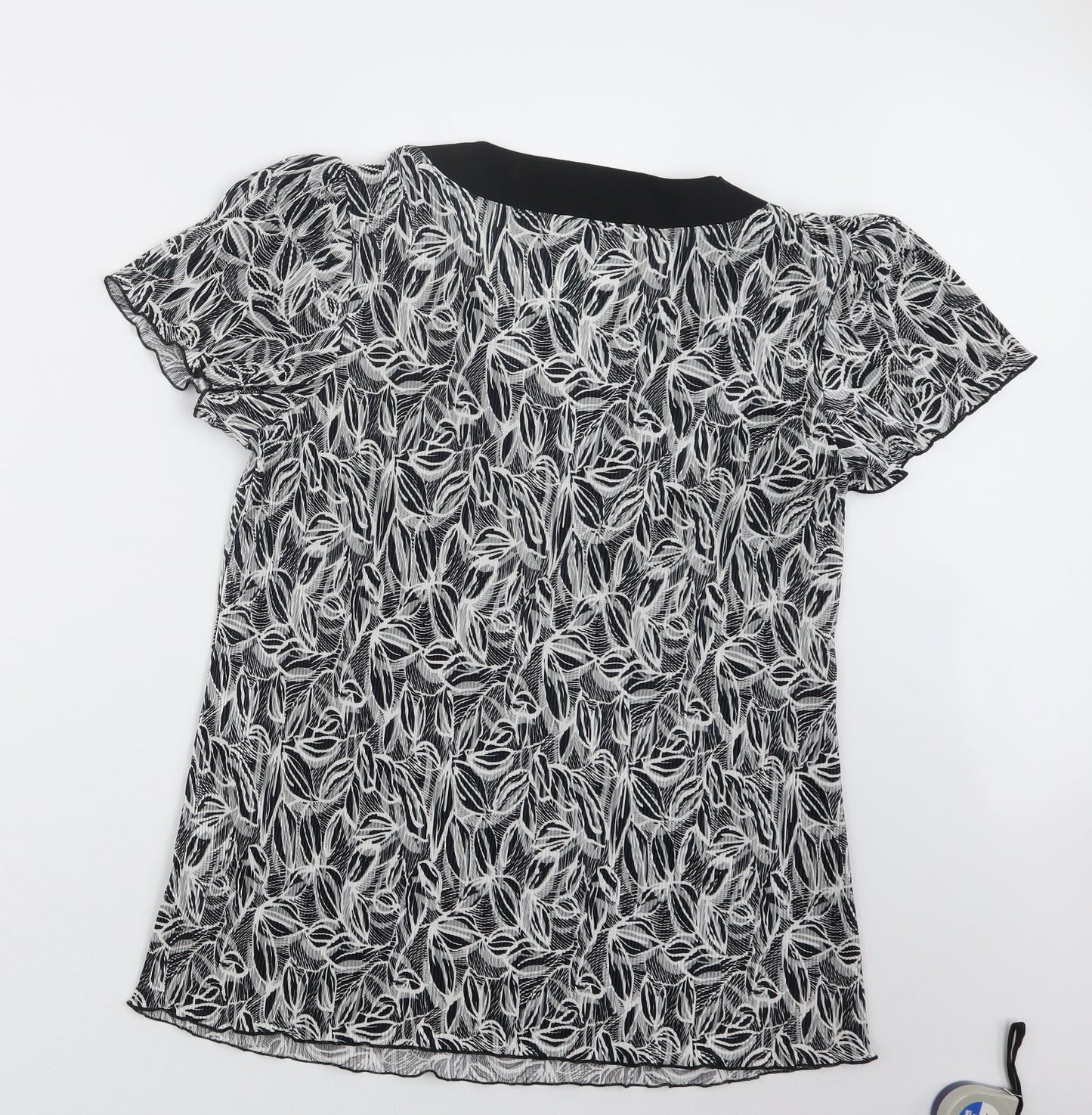 BM Womens Black Geometric  Basic Blouse Size M
