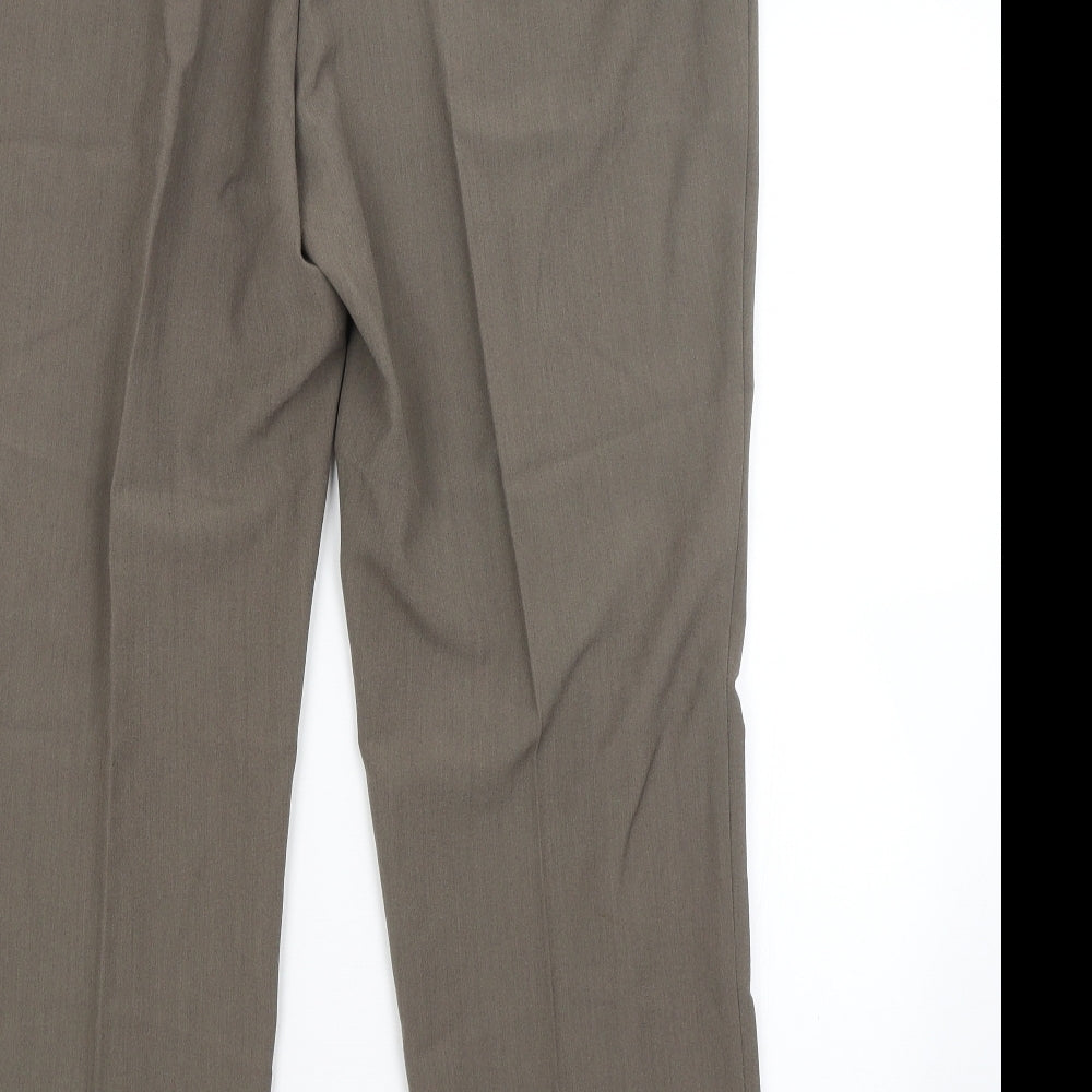 BM Womens Green   Trousers  Size 18 L28 in