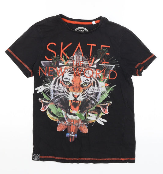 Here & There Boys Black   Basic T-Shirt Size 11-12 Years  - Skate The World