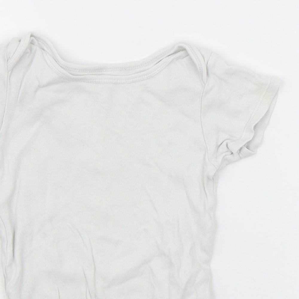 TU Baby White   Babygrow One-Piece Size 18-24 Months