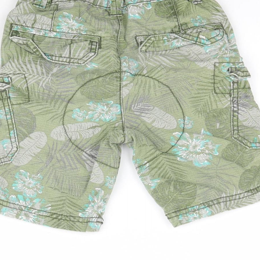 Nutmeg Boys Green Floral  Bermuda Shorts Size 5-6 Years