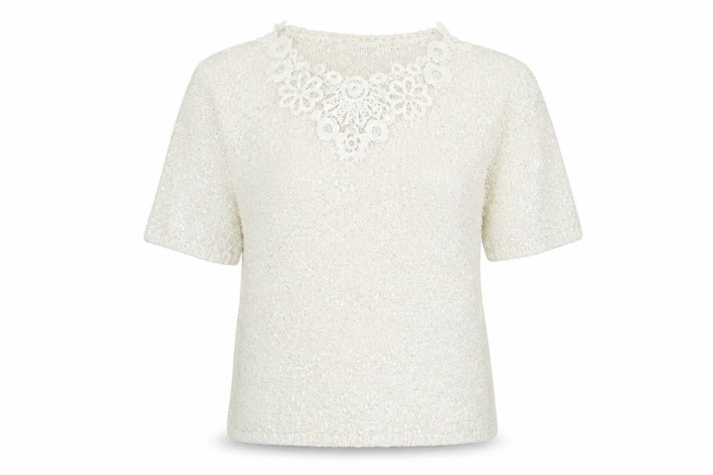 Classics Womens White   Basic T-Shirt Size M