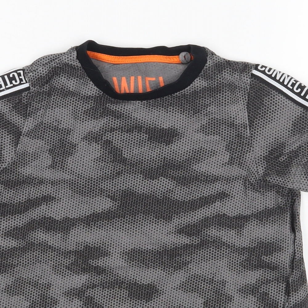 Matalan Boys Grey Camouflage  Basic T-Shirt Size 4 Years