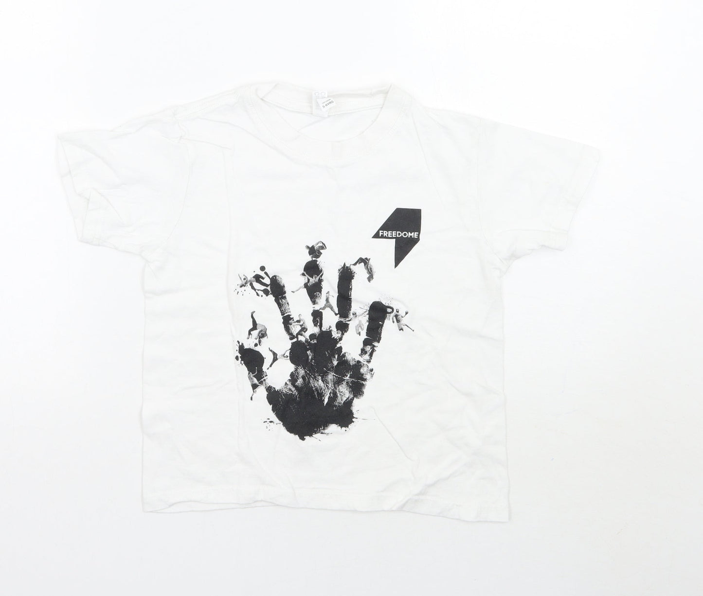 Casual classics Boys White   Basic T-Shirt Size 5-6 Years