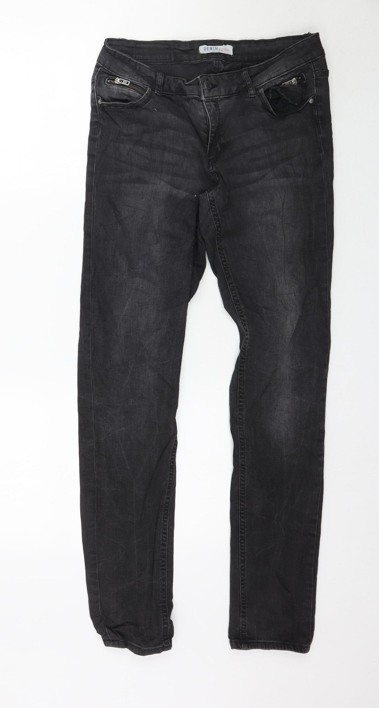 Preworn Womens Black  Denim Skinny Jeans Size 30 L32 in