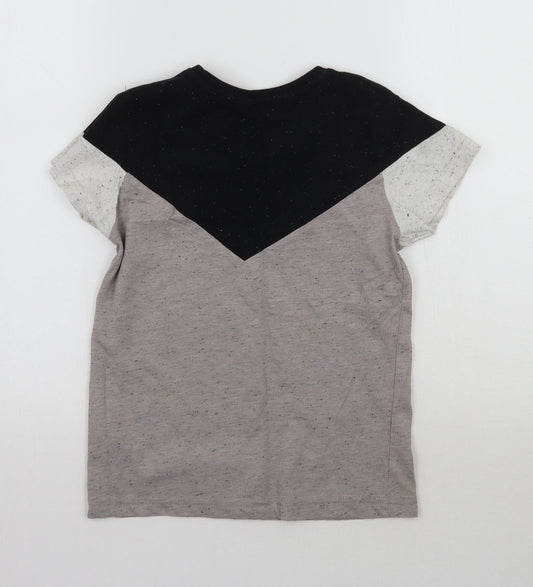 George Boys Grey   Basic T-Shirt Size 8-9 Years