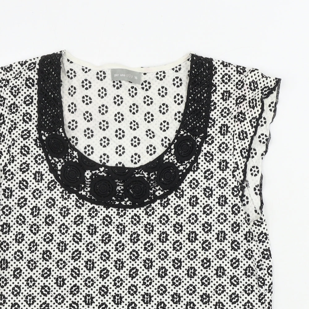 Marks and Spencer  Womens White Geometric  Basic T-Shirt Size 16