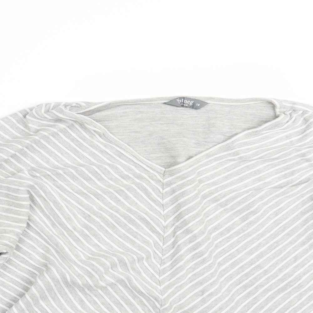 Nutmeg Womens Grey Striped  Pullover Sweatshirt Size 18
