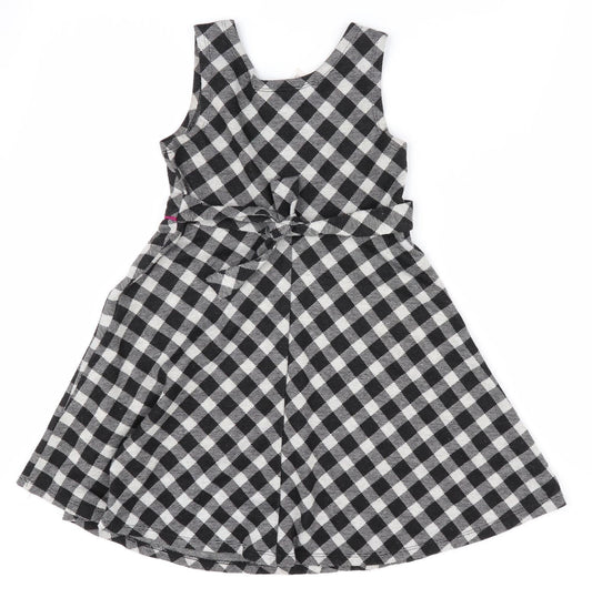 Ashley Annn Girls Black Check  Fit & Flare  Size 6 Years