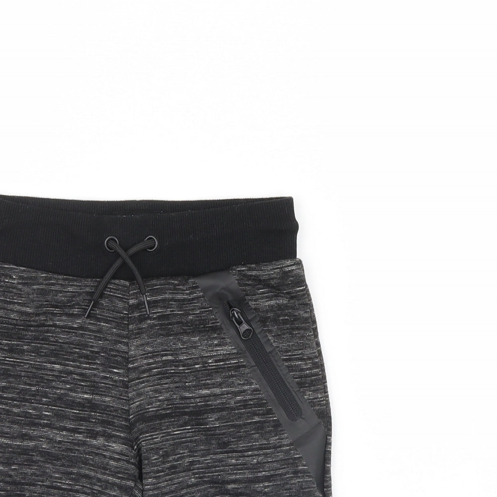 Primark Boys Black Herringbone  Sweat Shorts Size 6 Years