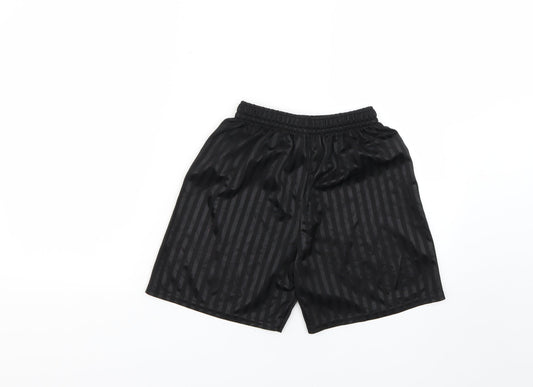 Preworn Boys Black   Sweat Shorts Size 11-12 Years