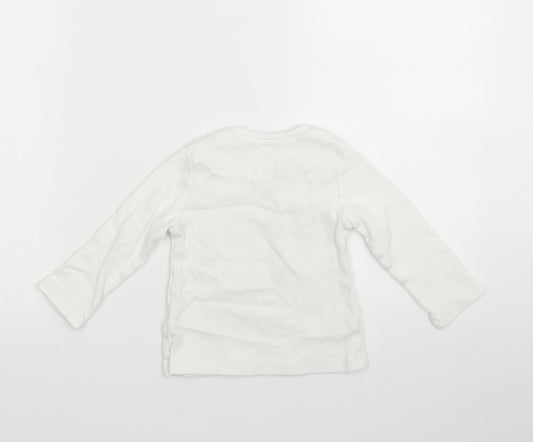 Preworn Girls White Geometric  Basic T-Shirt Size 3 Years