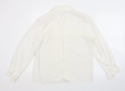 Country Casuals Womens White   Basic Button-Up Size M