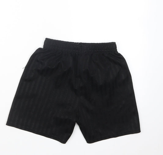 Preworn Boys Black   Bermuda Shorts Size 7-8 Years