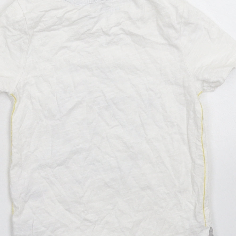 Nutmeg Baby White   Basic T-Shirt Size 12-18 Months