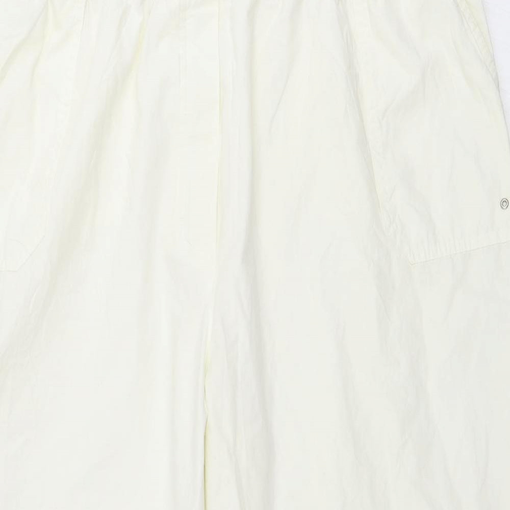 Preworn  Womens Ivory   Trousers  Size 38 in L25 in