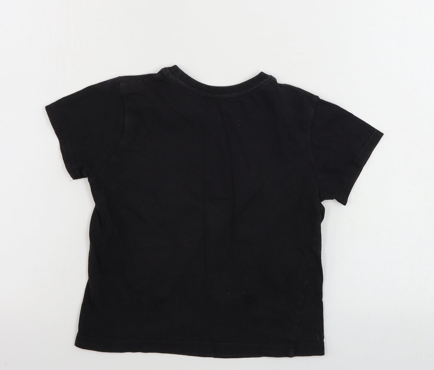 Primark  Boys Black   Basic T-Shirt Size 5-6 Years