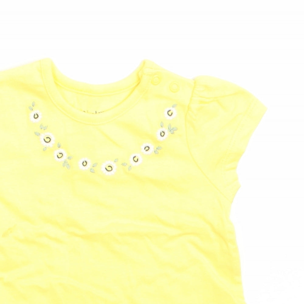 Nutmeg Girls Yellow Floral Cotton Basic T-Shirt Size 3-6 Months Round Neck Snap - Embroidered daisies around front neck