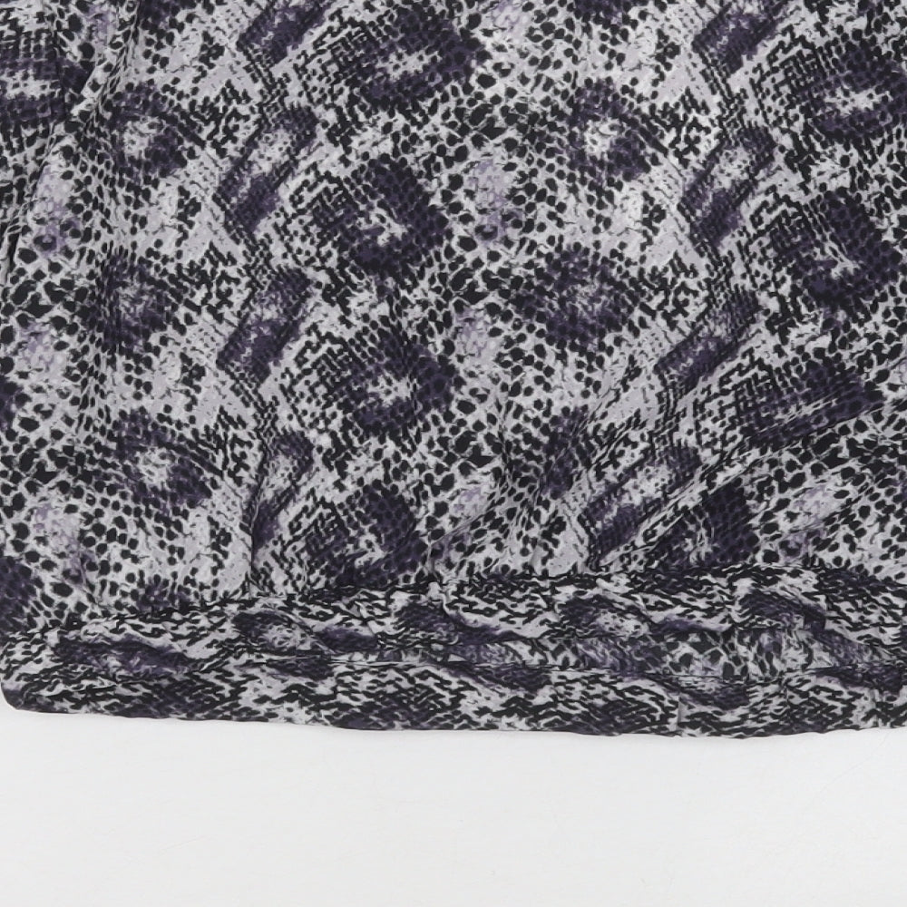 H&M Womens Purple Animal Print Polyester Cropped Blouse Size 8 V-Neck