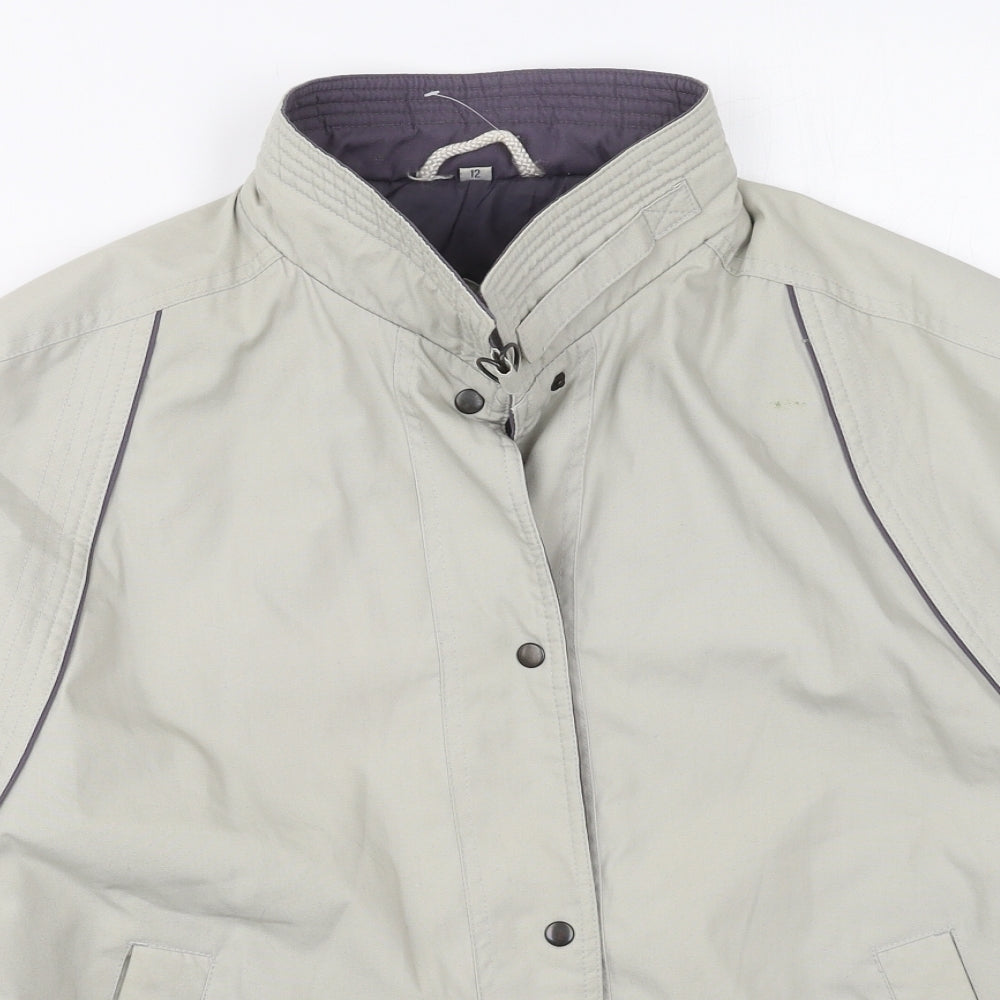 Close-up detail of HOuose of Fraser women’s beige jacket, size UK 12, button