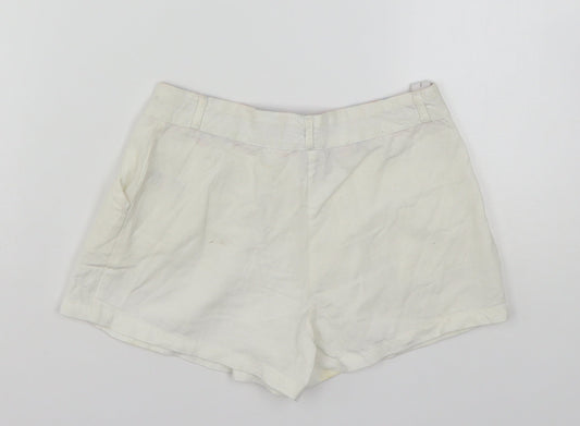 TU Girls White  Cotton Mom Shorts Size 8 Years  Regular Buckle