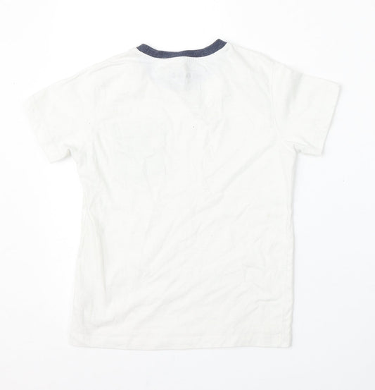 BOYS Boys White  Cotton Basic T-Shirt Size 6-7 Years Round Neck