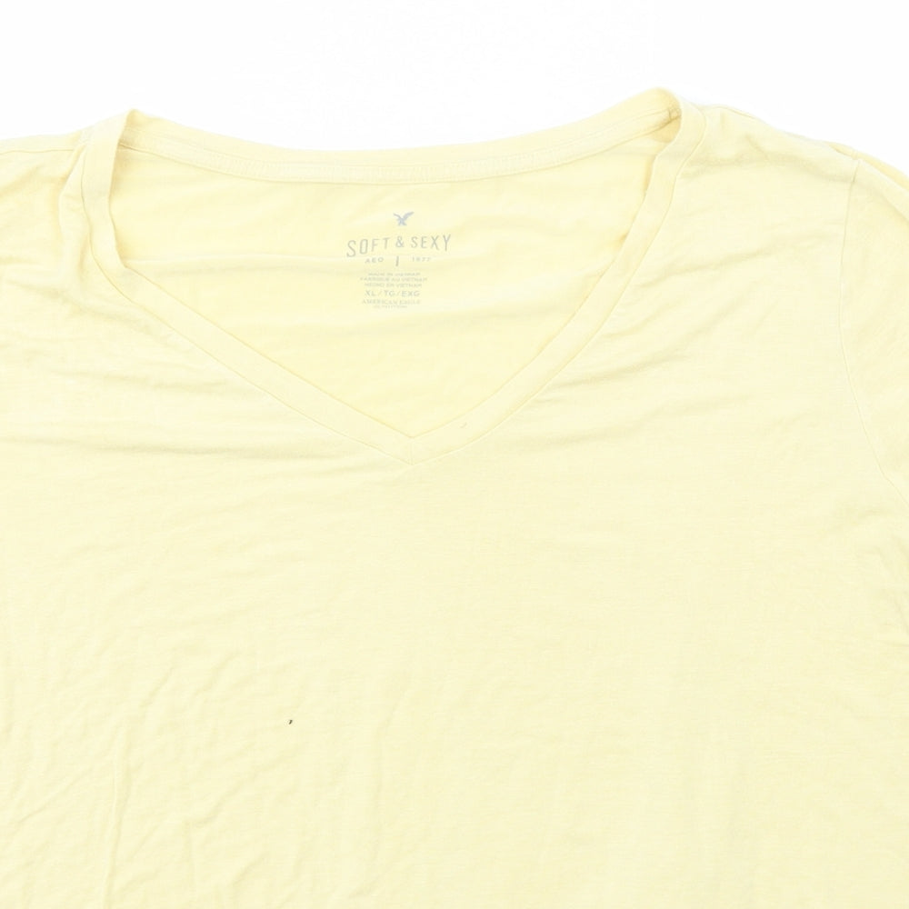 Soft & Sexy  Womens Yellow  Viscose Basic T-Shirt Size XL Collared